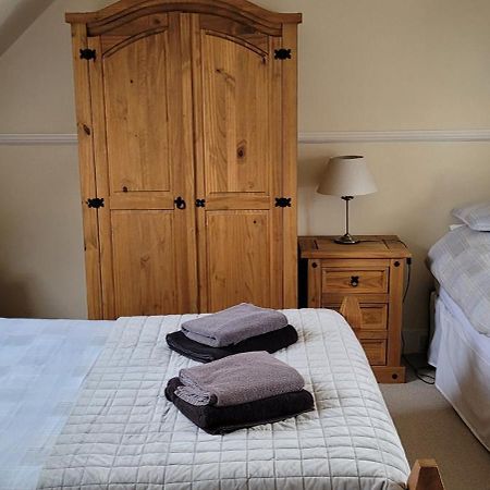 The Mouries Holiday Cottage ฟอเชเบอร์ ภายนอก รูปภาพ